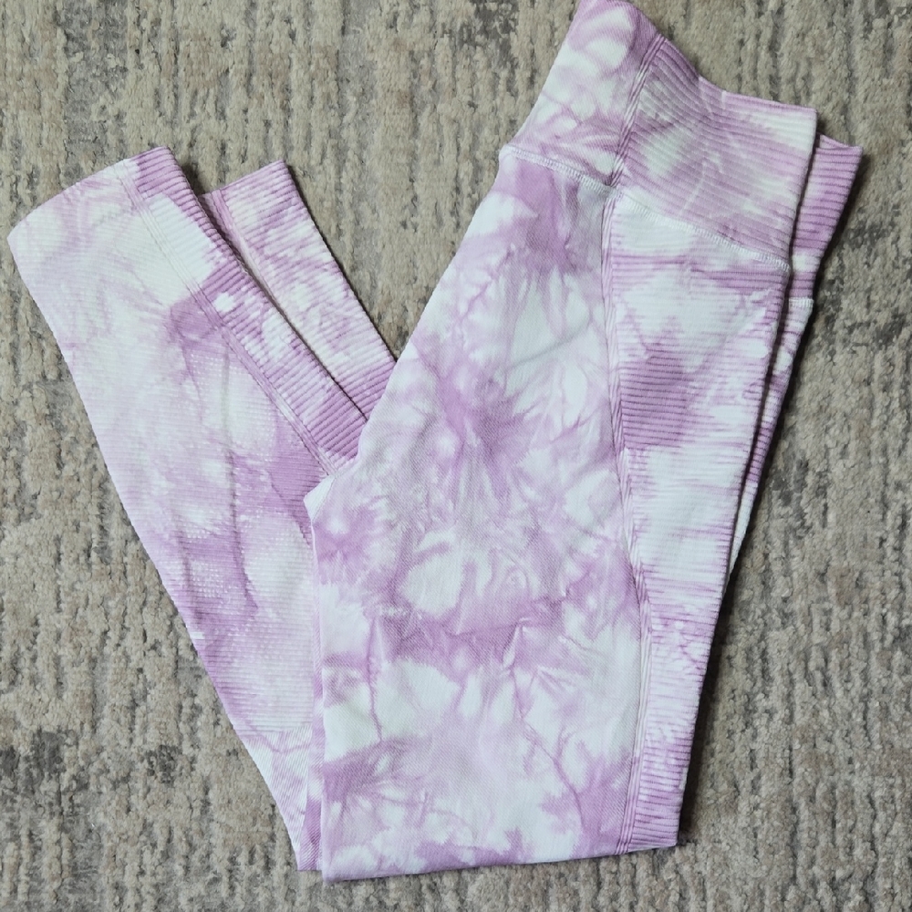 Aerie Offline Purple Tie Dye Activewear Leggings Womans Size Medium Gym Workout